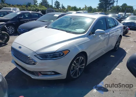 2017 Ford Fusion Titanium z USA, uszkodzony, nr VIN 3FA6P0K92HR215107